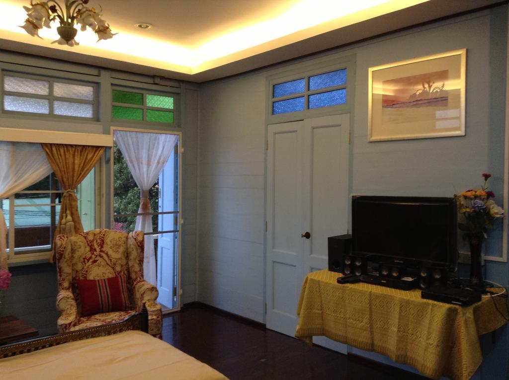 โรงแรมพนิดา สวีท กรุงเทพมหานคร ภายนอก รูปภาพ