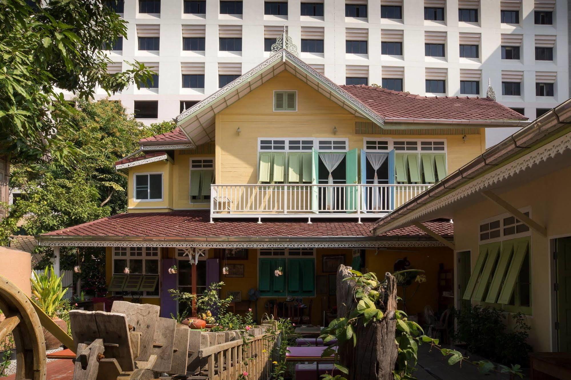 โรงแรมพนิดา สวีท กรุงเทพมหานคร ภายนอก รูปภาพ